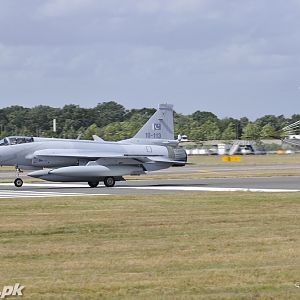 JF-17 at Farnborough Air Show 2010