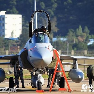 JF-17 Thunder @ Zhuhai 2010