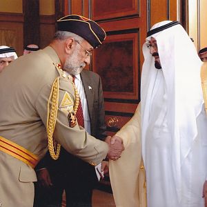 General TM Malik meeting H.R.H King Abdullah of Suadi Arabia
