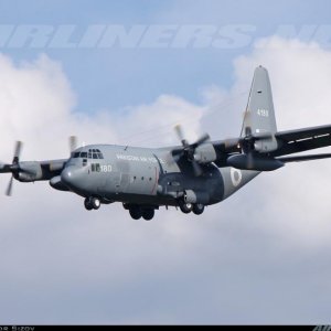 www.airliners.net_Lockheed C-130E Hercules (L-382) aircraft picture_2009777.jpg.opt853x575o0,0...jpg