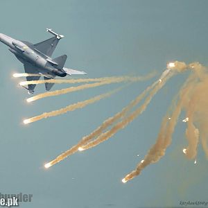 JF-17 Dropping Flares PART-02