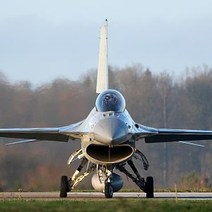 F-16