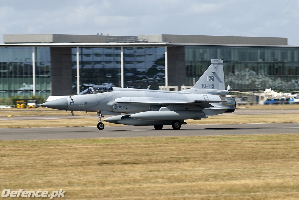 JF-17 at Farnborough Air Show 2010