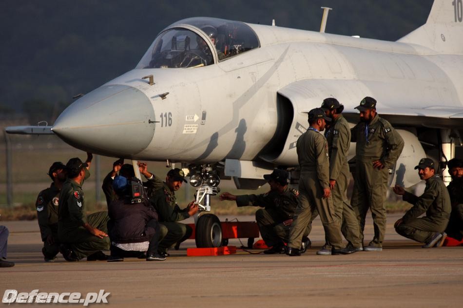 JF-17 Thunder @ Zhuhai 2010