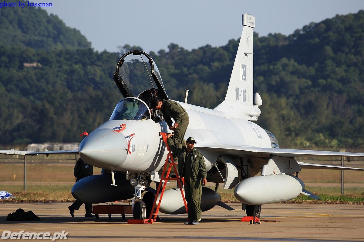 JF-17 Thunder @ Zhuhai 2010