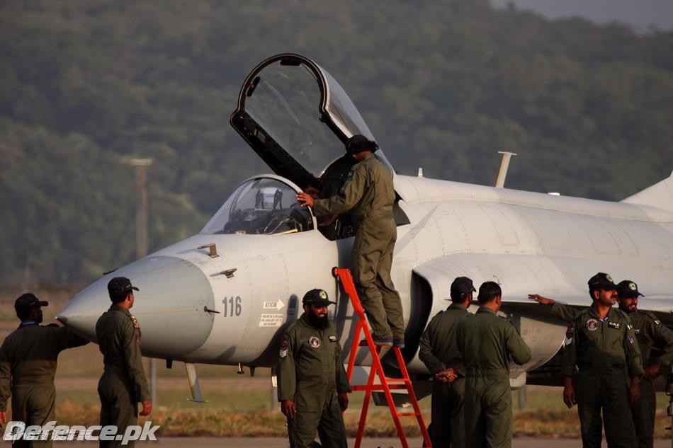 JF-17 Thunder @ Zhuhai 2010