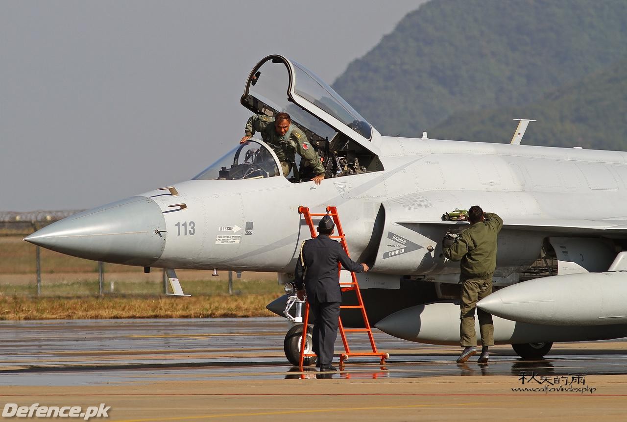 JF-17 Thunder @ Zhuhai 2010