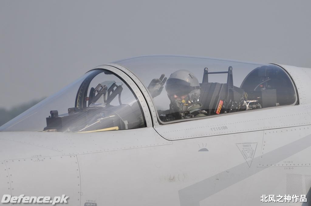 JF-17 Thunder @ Zhuhai 2010