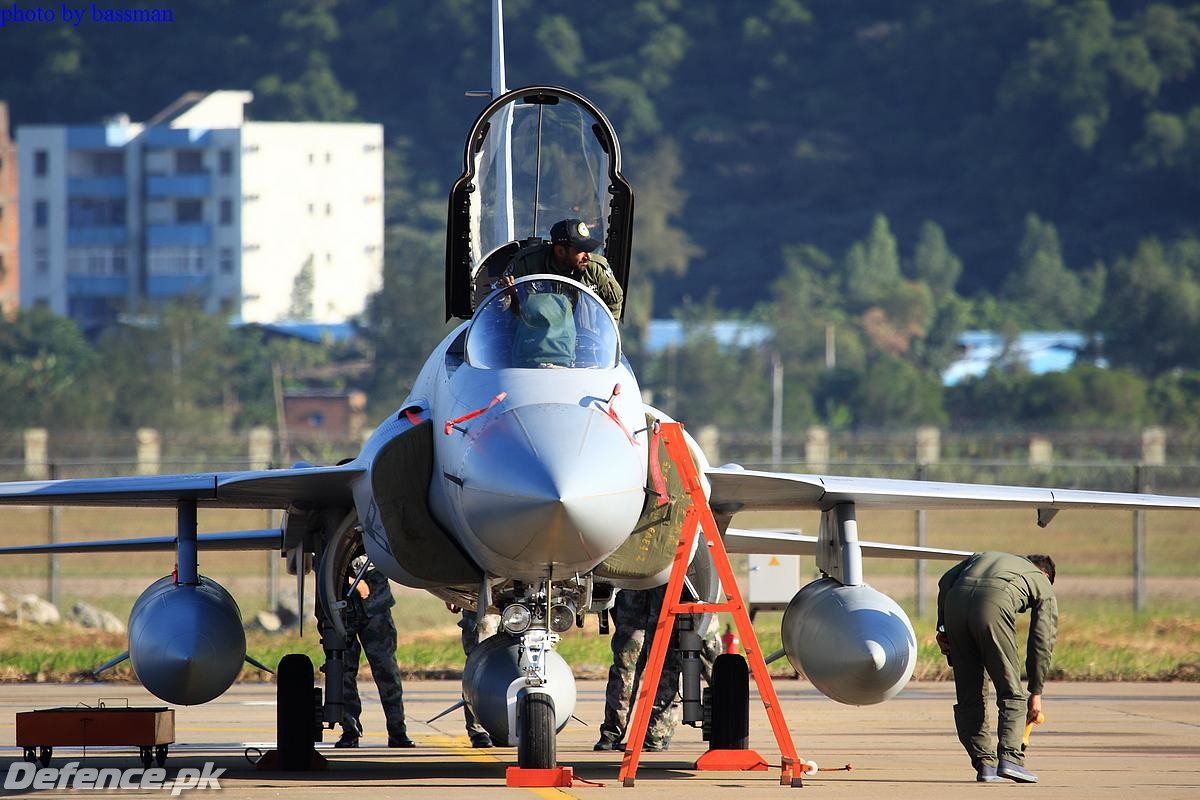 JF-17 Thunder @ Zhuhai 2010