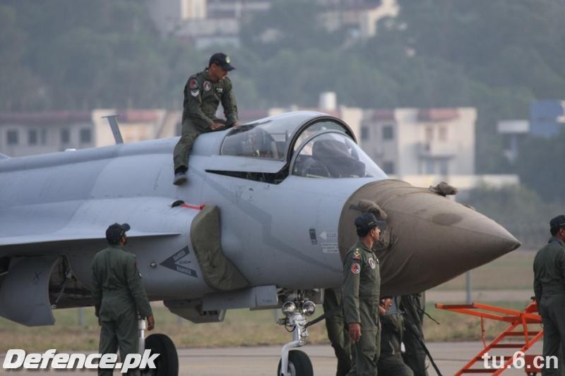 JF-17 THUNDER