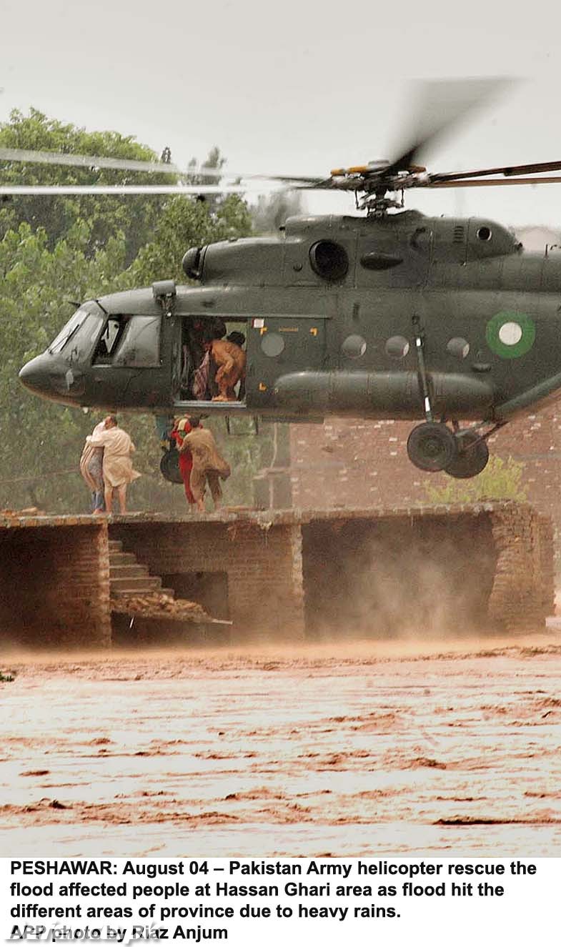 MI-17 on relief mission