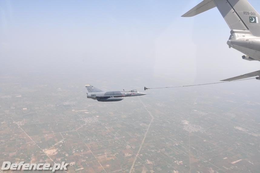 Mirage III_Refuelling