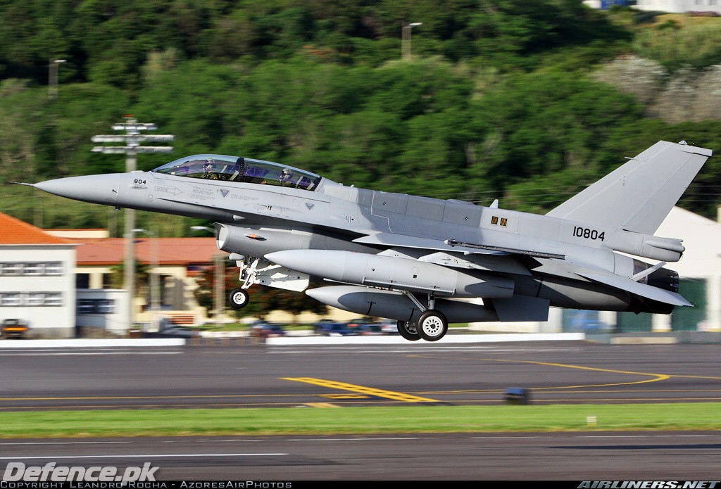 PAF F-16