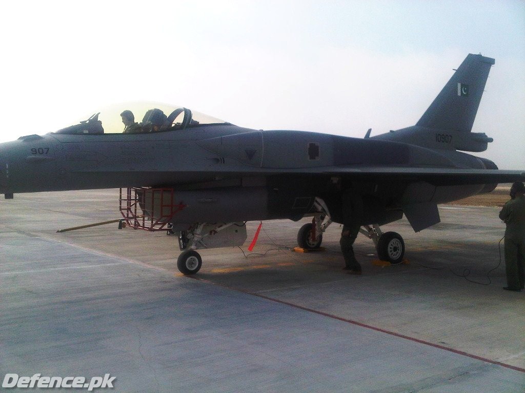 Pakistan Air Force F-16 with CFT