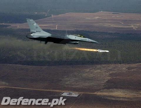 Pakistan Air Force: F-16A firing AGM-65 Maverick