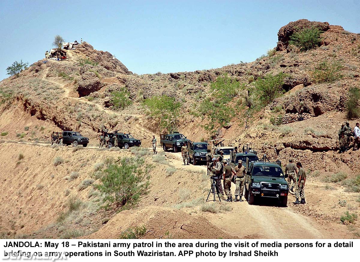 Pakistan Army Patrol with Journalists in S.Waziristan