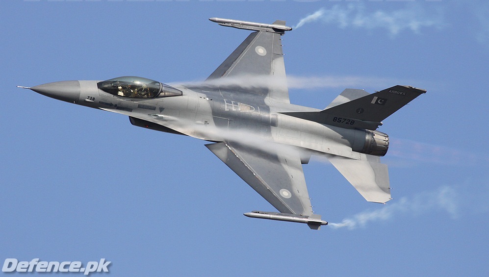 Pakistan F-16