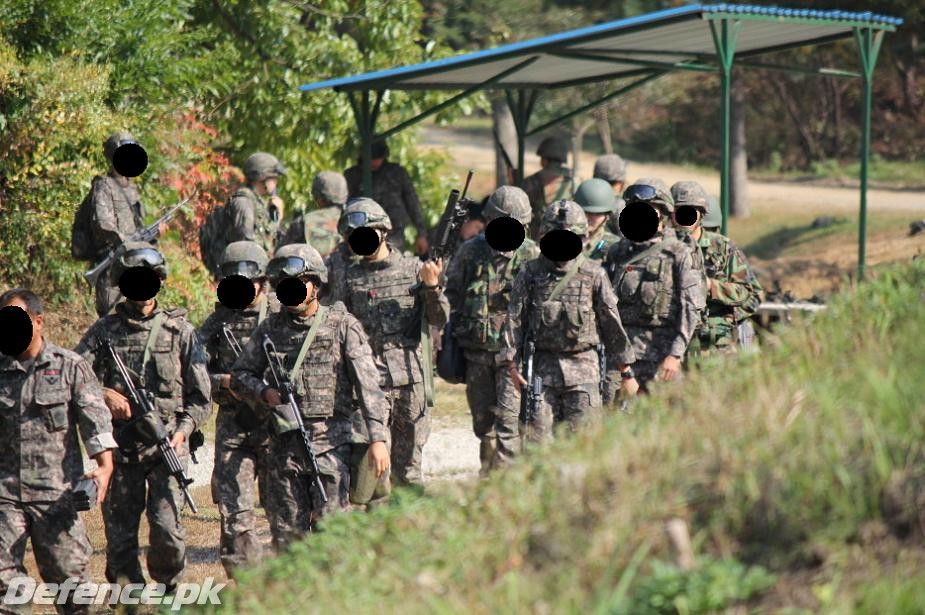 Republic of Korea Army 701 regiment commandos at the firing range.