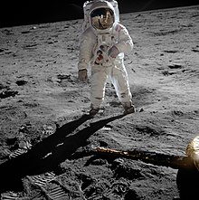 220px-Aldrin_Apollo_11_original.jpg