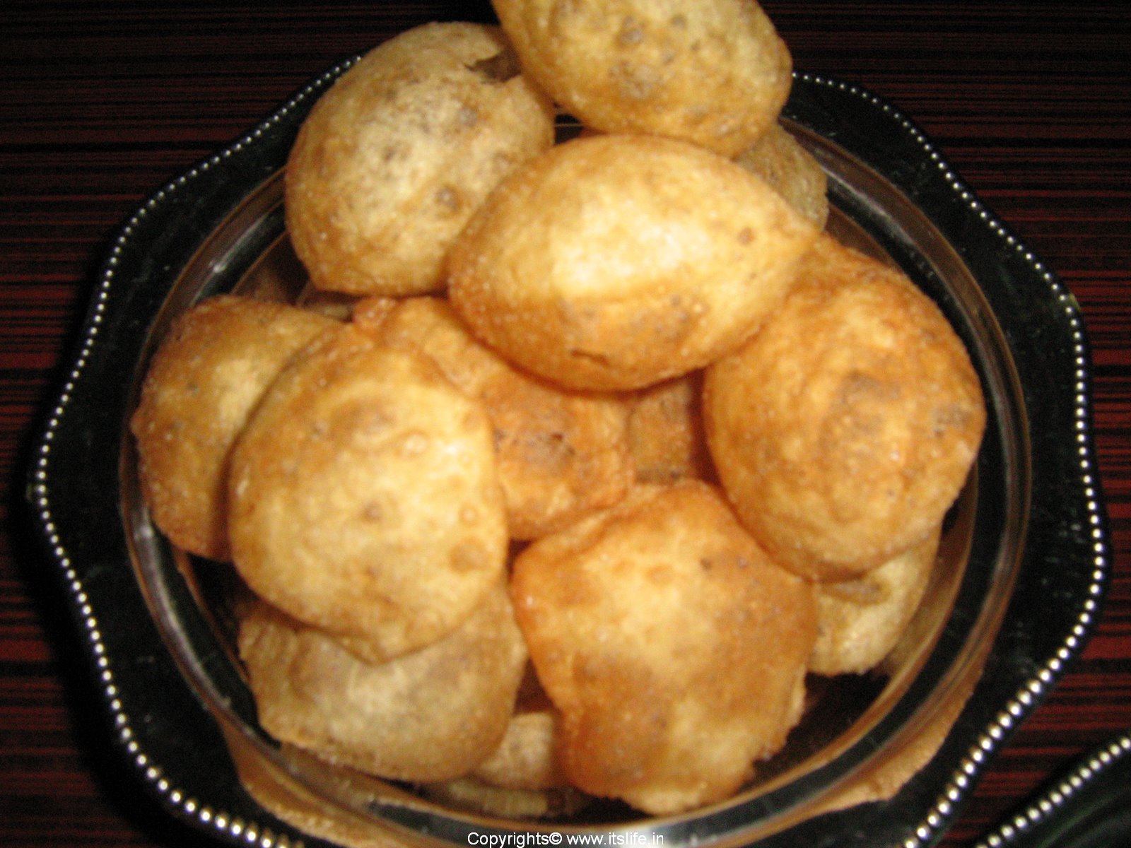 recipe-snacks-golgappa1.jpg