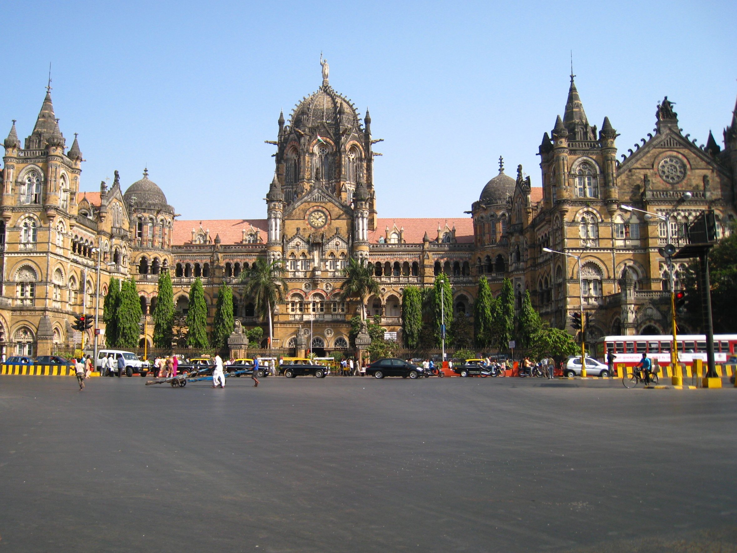 Chhatrapati-Shivaji-Terminus.jpg