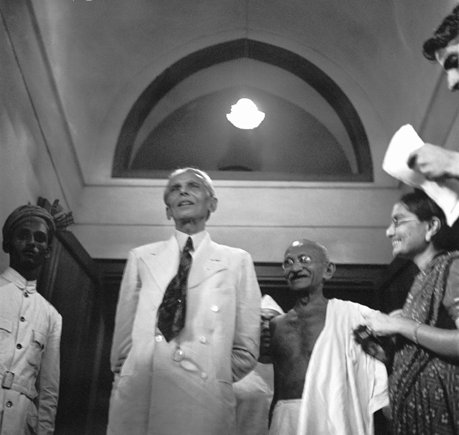 Gandhi_Jinnah_Sept_1944.jpg