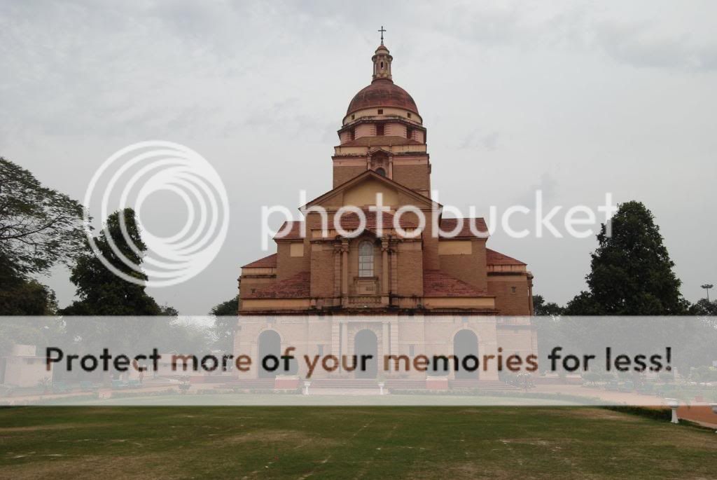 Cathedral-Church-of-the-Redemption-Delhi.jpg