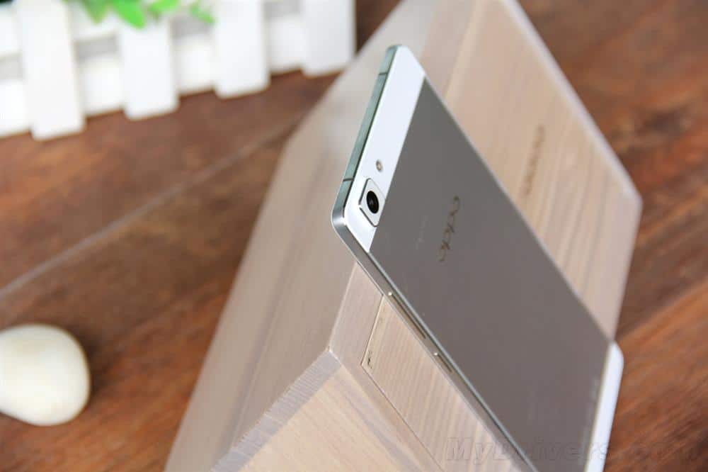 Oppo-R5-unboxing_11.jpg