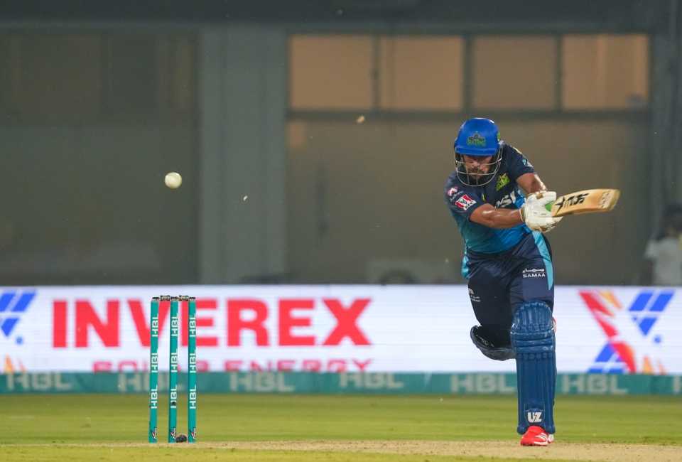 Usman Khan swats the ball, Multan Sultans vs Islamabad United, Pakistan Super League, Multan, April 23, 2025