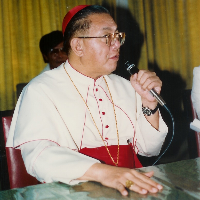 Cardinal_Jaime_Sin_in_1988.jpg