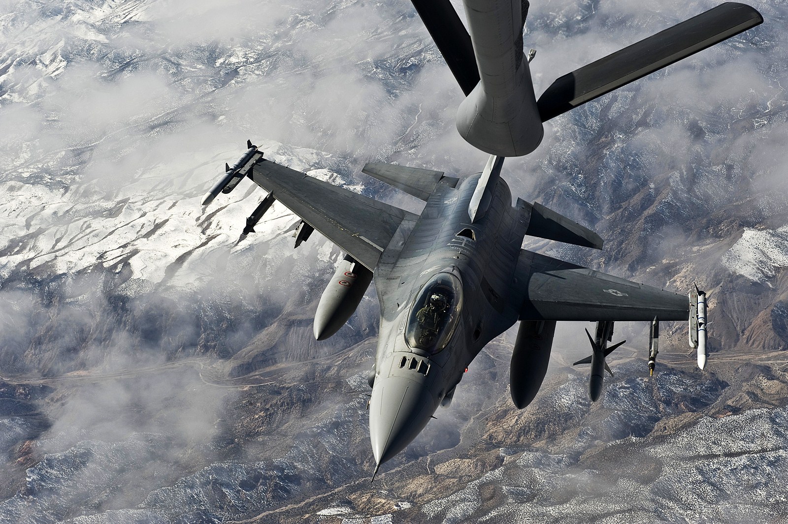 143473_81225173_F-16CG%20Fighting%20Falcon-USAF-2011-Red%20Flag%2011-3-Nellis%20AFB-1.jpeg