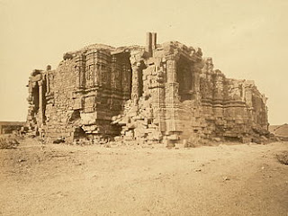 333px-Somnath_temple_ruins_(1869).jpg