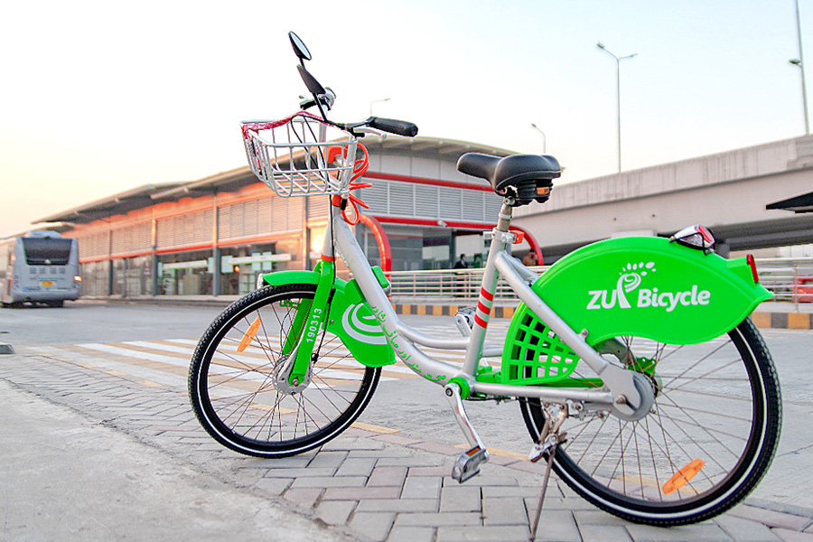 Zu Peshawar is a multi-modal corridor offering cycle paths and bicycle rental to promote a healthy lifestyle and last mile connectivity.