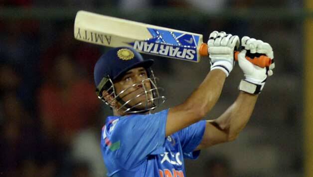 Indian-players-MS-Dhoni-plays-a-shot3.jpg