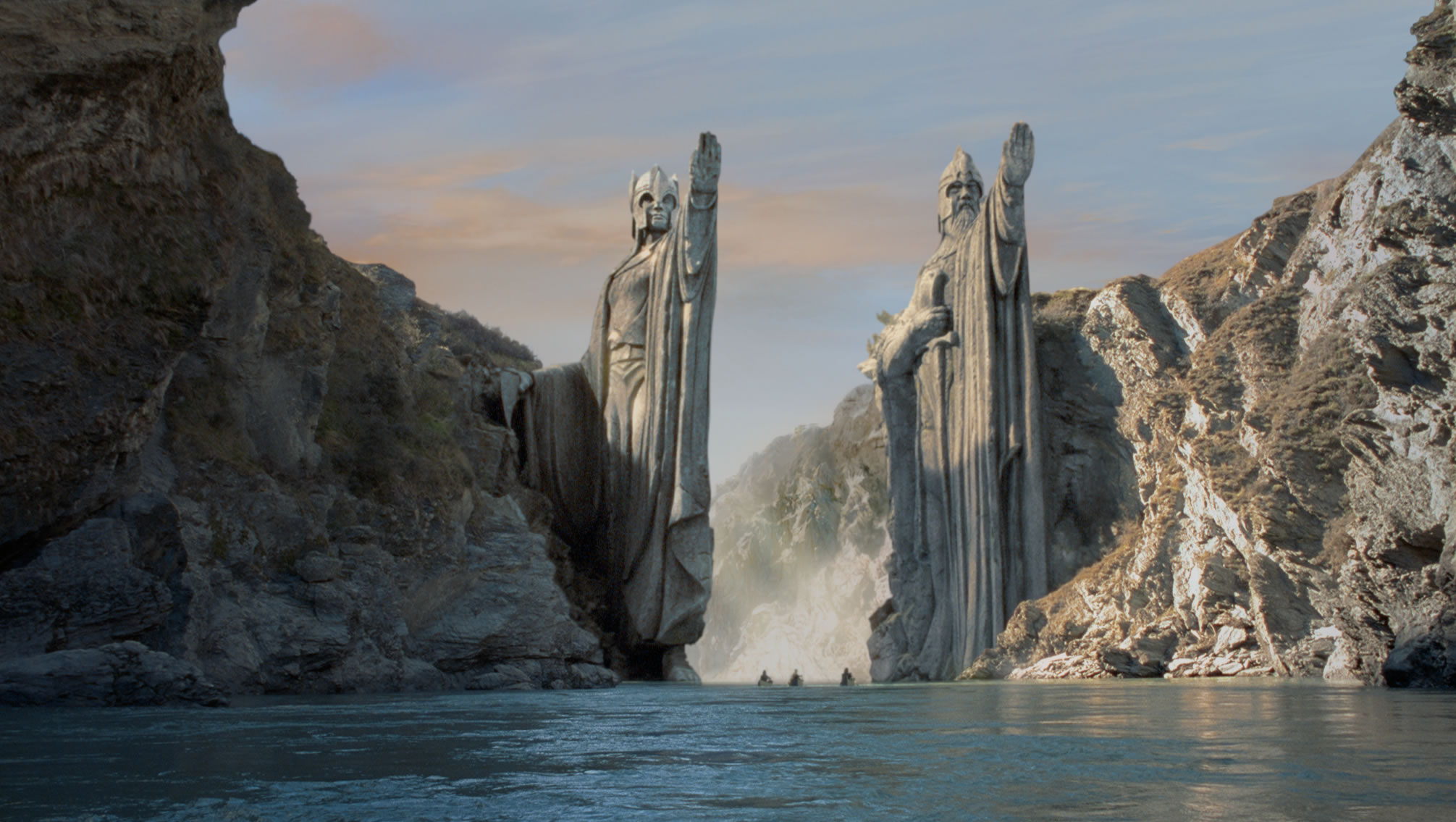 statue_ring_the_lord_of_rings_tolkien_argonath_lotr_isildur_anarion_fellowship_desktop_2011x1135_hd-wallpaper-25254.jpg