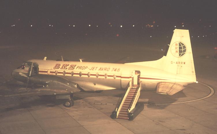 BKS_Avro_748_at_Manchester_1964.jpg