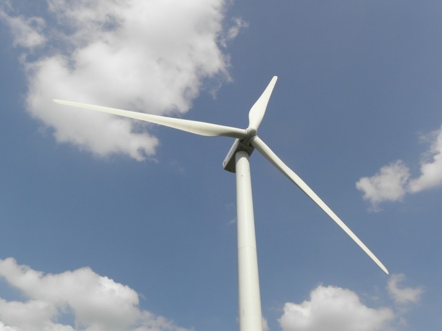 866131-windpowerturbine-1428439067-355-640x480.jpg