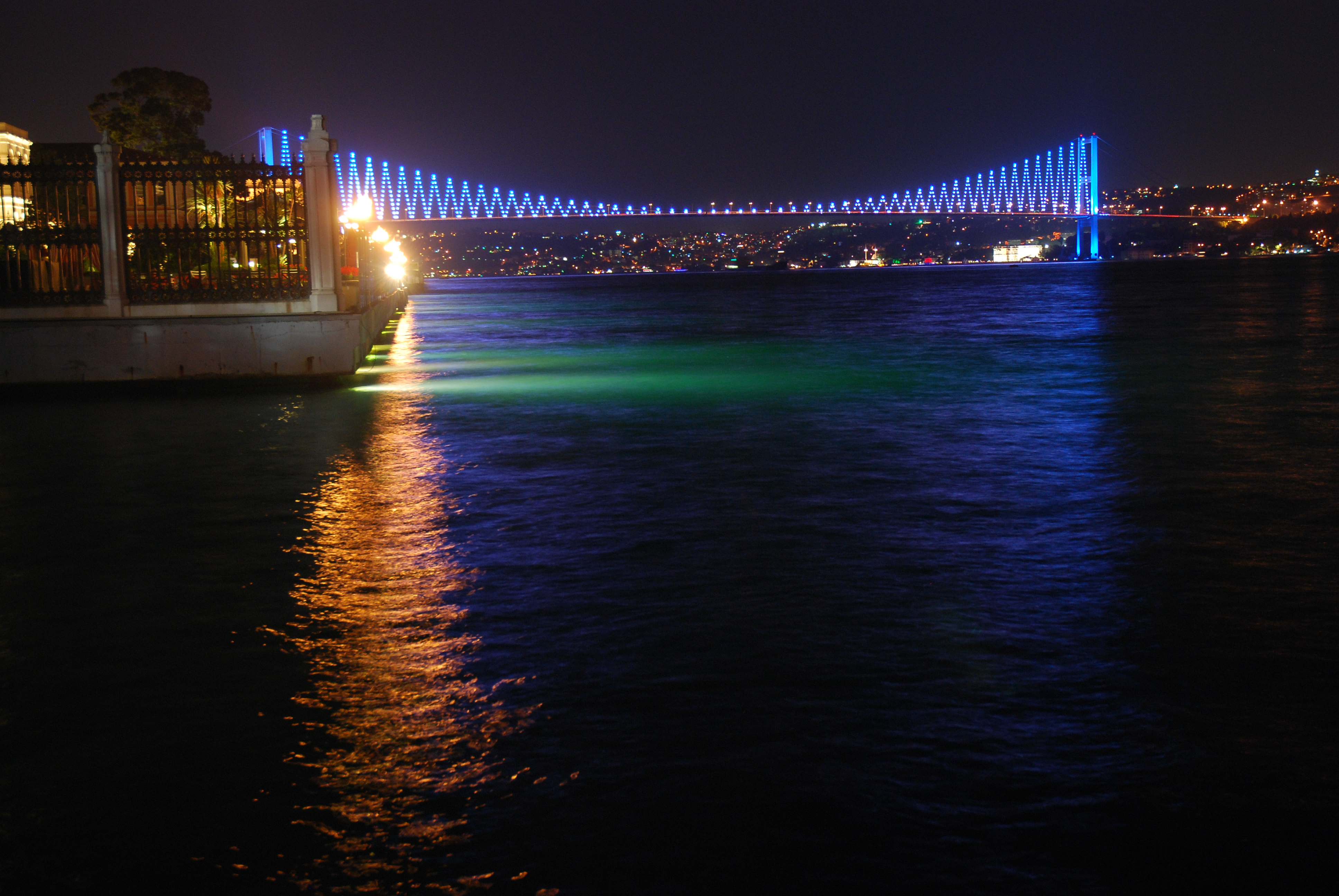 Pont_du_Bosphore%2C_Istanbul.jpg