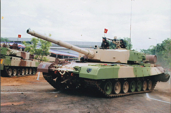 Indian_Arjun+Mark-II_tank.GIF