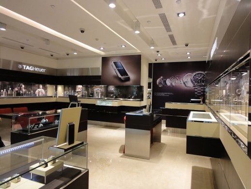 Tag-Heuer-mono-brand-store-519x390.jpg