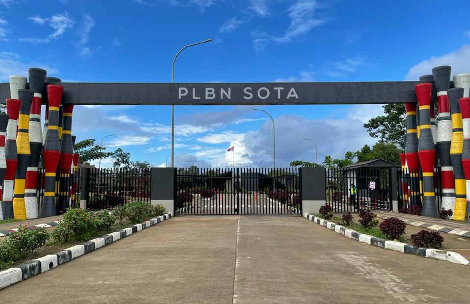 The border crossing at the Papuan town of Merauke that separates Indonesia and neighboring Papua New Guinea.(Photo courtesy of the National Agency for Border Management/BNPP)