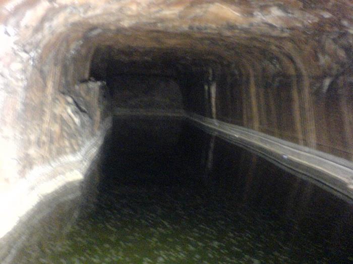Water_Pool_inside_Khewra_Salt_Mine_hjkpm_Pak101(dot)com.jpg