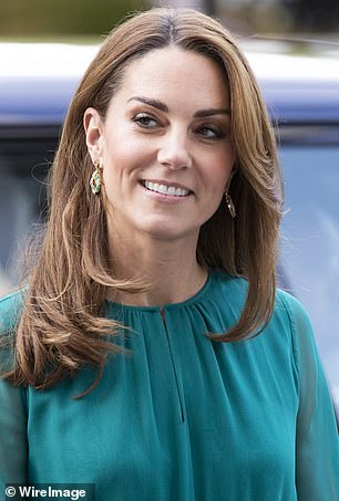 19201008-7528785-The_earrings_perfectly_complimented_the_rest_of_Kate_s_look-m-78_1570016260496.jpg