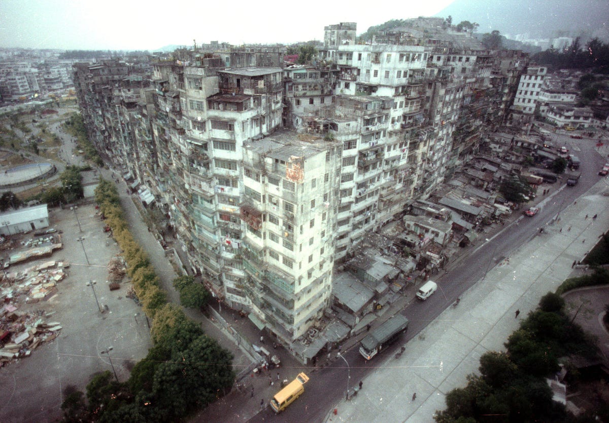 as-early-as-1991-however-the-chinese-government-began-envisioning-a-cleaned-up-urban-environment-the-demolition-of-the-walled-city-in-hong-kong-displaced-30000-people-so-the-government-could-build-a-park.jpg