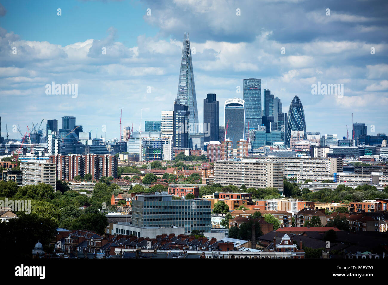 london-skyline-including-the-shard-F0BY7G.jpg