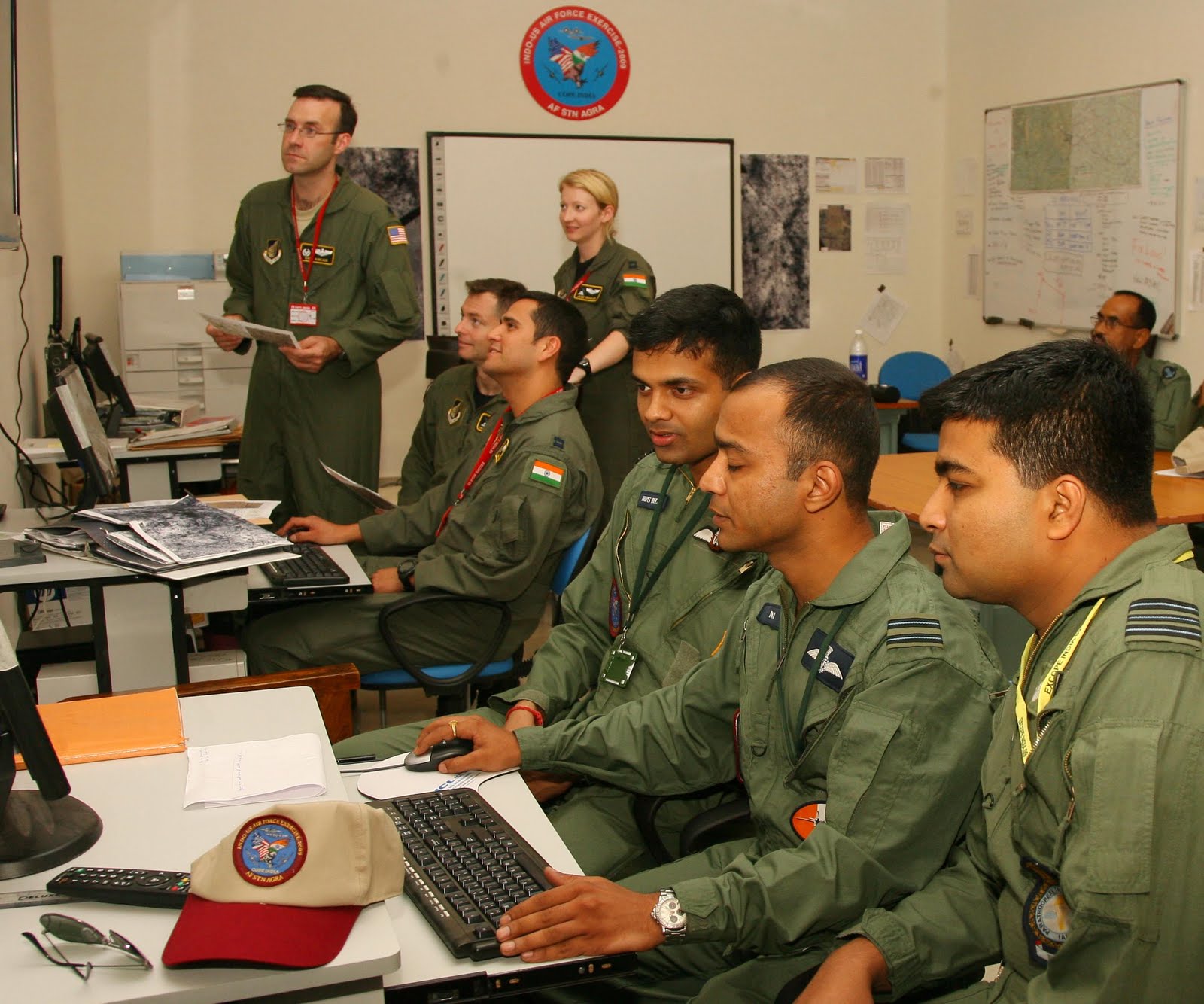 Joint%2Bmission%2Bplaning%2Bduring%2Bexercise%2BCOPE%2BINDIA%2Bat%2BAgra-774614.jpg