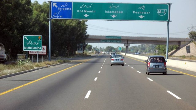 lahore-islamabad-motorway-640x360.jpg