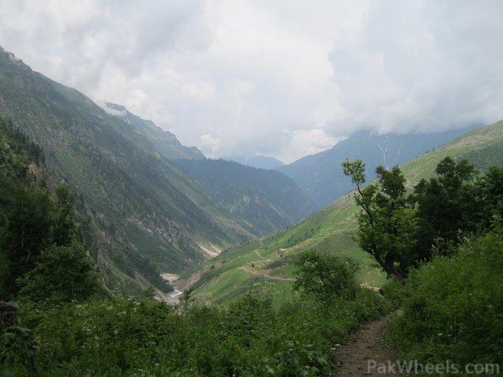 271012-Chitta-katha-Lake-expedition-neelum-valley-Azad-kashmir-IMG-1625.jpg