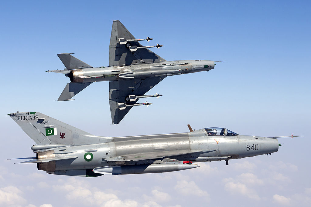 1024px-Pakistan_Air_Force_Chengdu_F-7PG_inflight.jpg