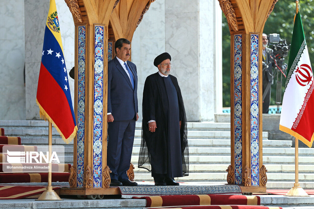 President Raisi officially welcomes Venezuela’s Maduro